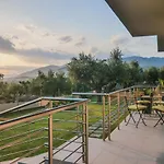 Chrilenia Apartments2 *